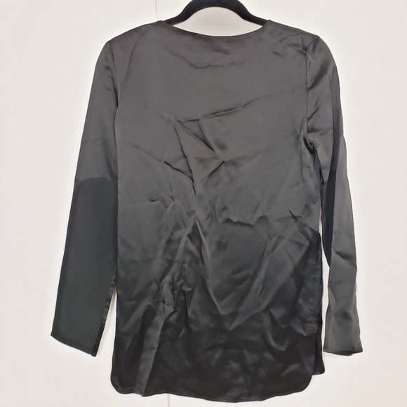 🆕️ MMM black long sleeve blouse - Picture 6 of 8